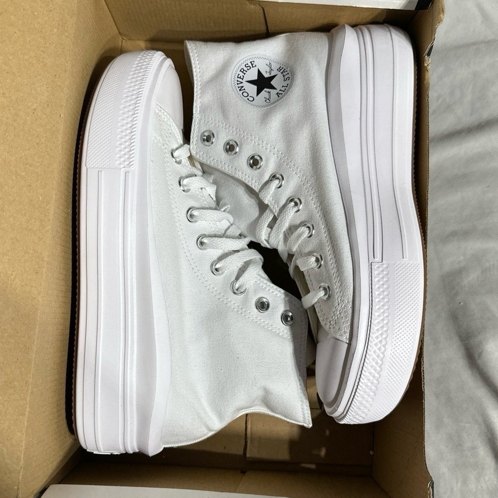 Converse CTAS MOVE Hi High Top Shoes Triple White‎ New Woman's 10 - Picture 6 of 6